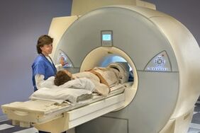 MRI salaku cara pikeun ngadiagnosa lumbar osteochondrosis