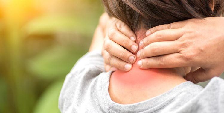 nyeri dina tulang tonggong cervical awéwé